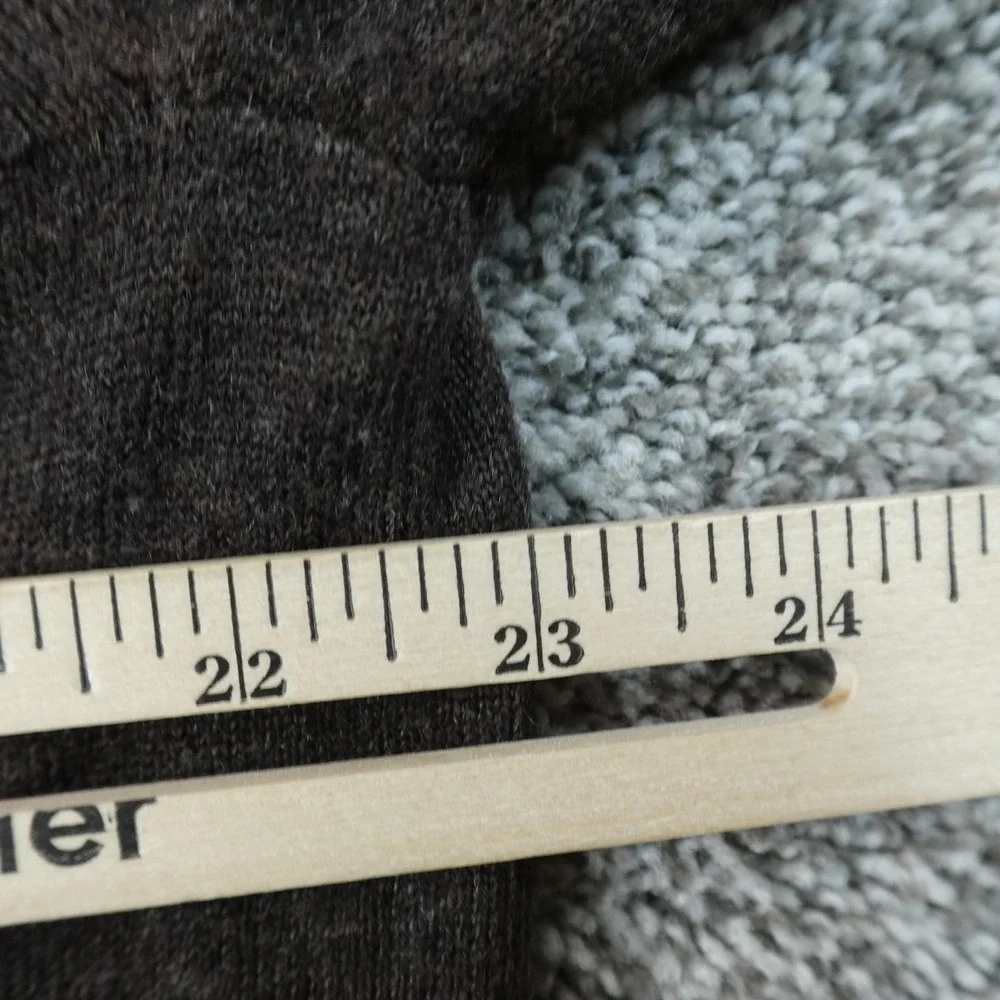 Banana Republic Sweater Mens M Brown Merino Wool V Neck Knit Pullover Soft Warm